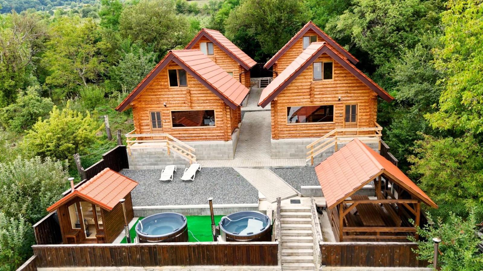 Long Rock Chalets Rimetea Exterior foto